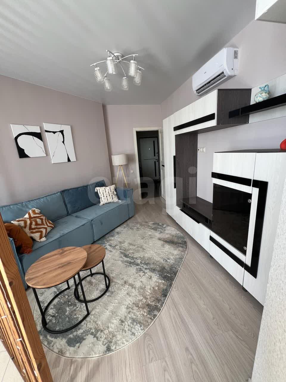 1 комн. квартира, 43.8 м², 19 этаж 