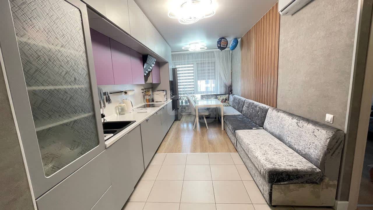 3 комн. квартира, 79.9 м², 22 этаж 