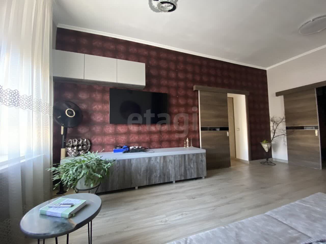 4 комн. квартира, 90 м², 6 этаж 