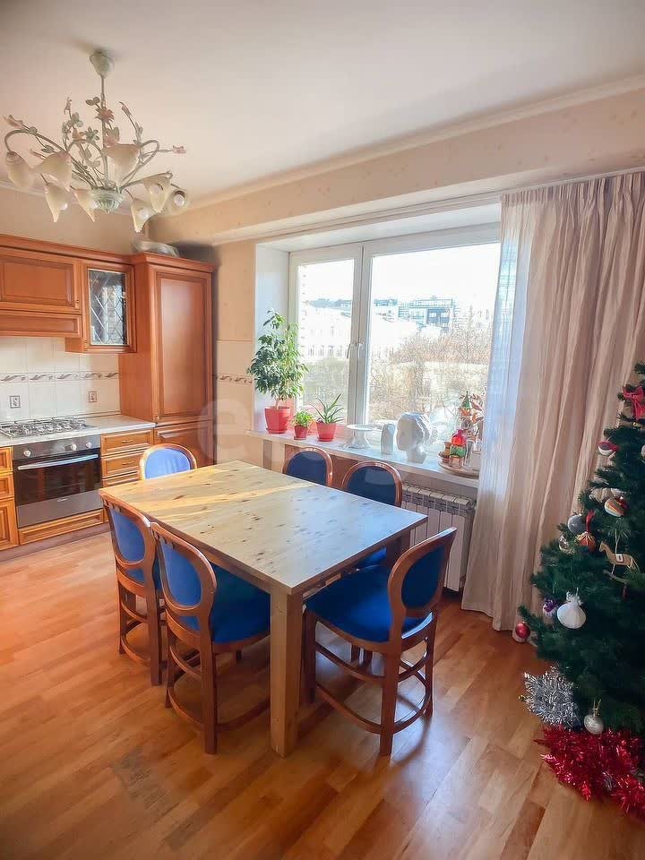 3 комн. квартира, 91.4 м², 4 этаж 
