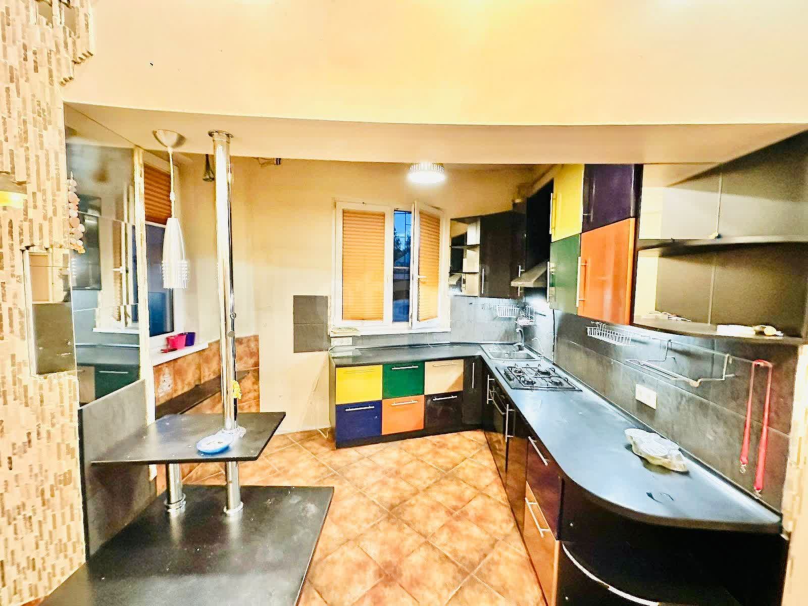 2 комн. квартира, 80 м², 1 этаж 