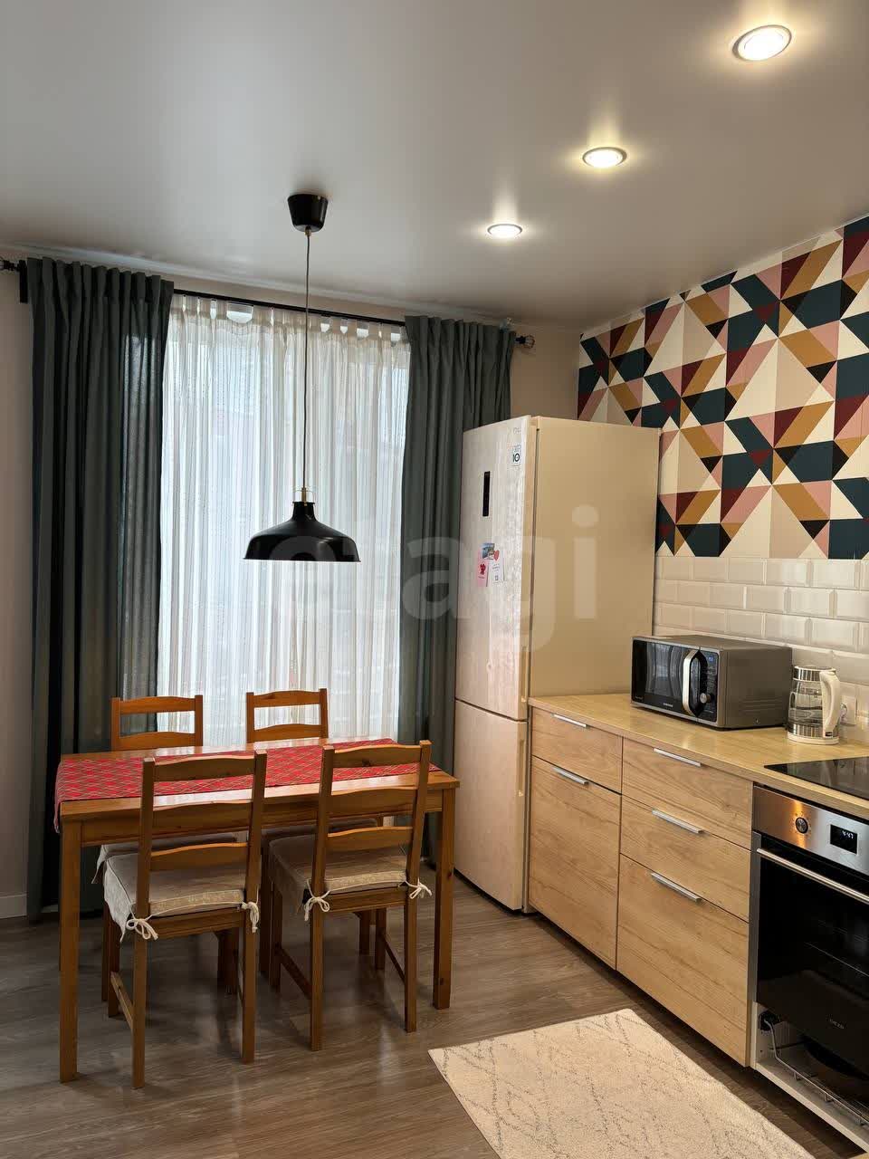 3 комн. квартира, 49 м², 9 этаж 