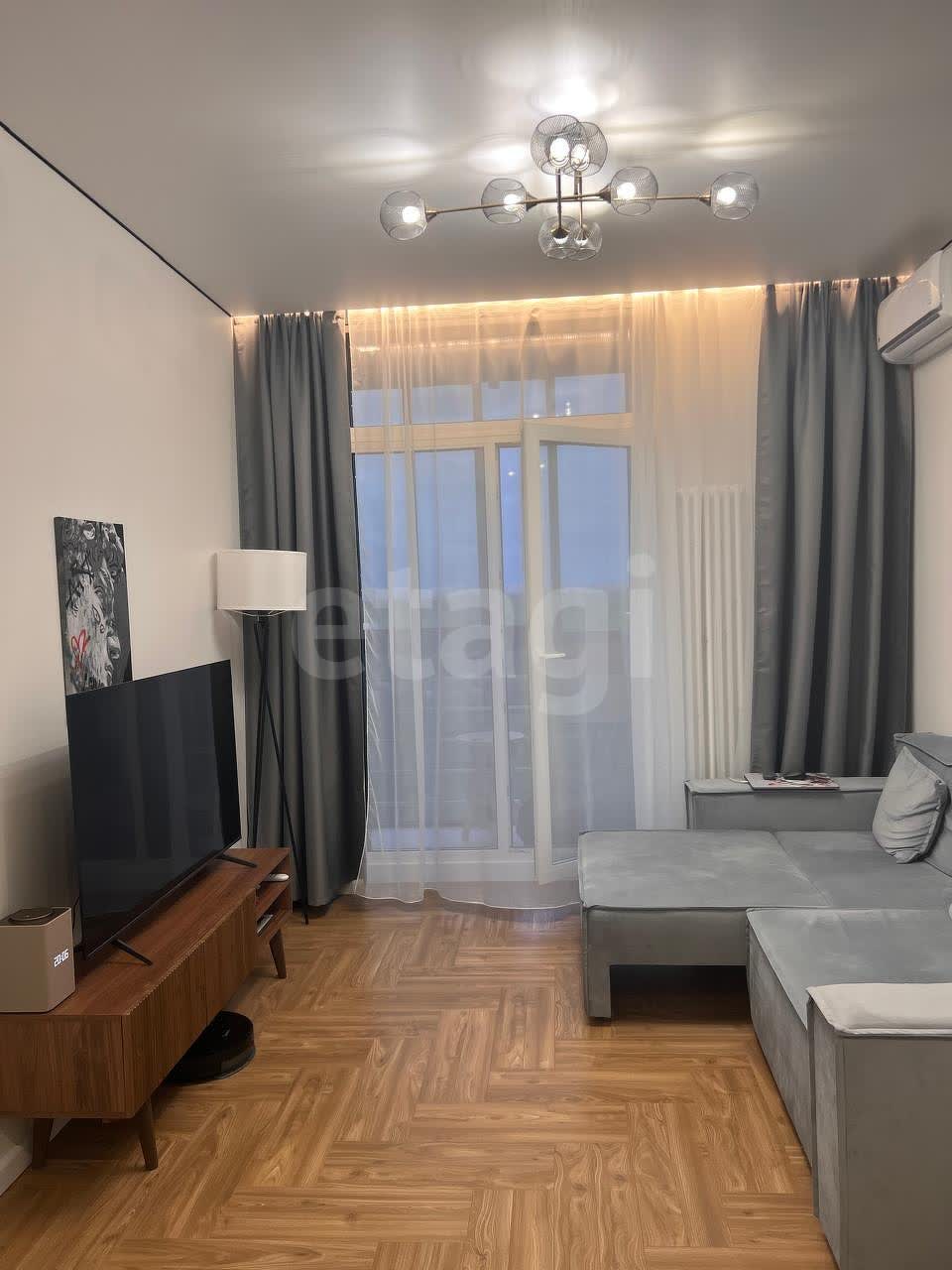 1 комн. квартира, 37.4 м², 13 этаж 