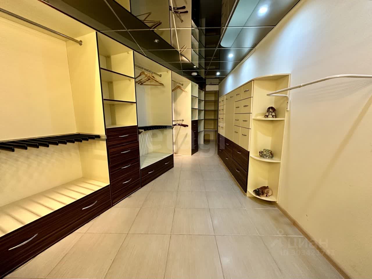 3 комн. квартира, 120 м², 3 этаж 