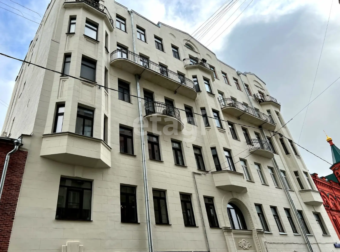 6 комн. квартира, 125.7 м², 3 этаж 