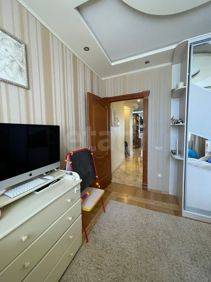 3 комн. квартира, 105.1 м², 19 этаж 