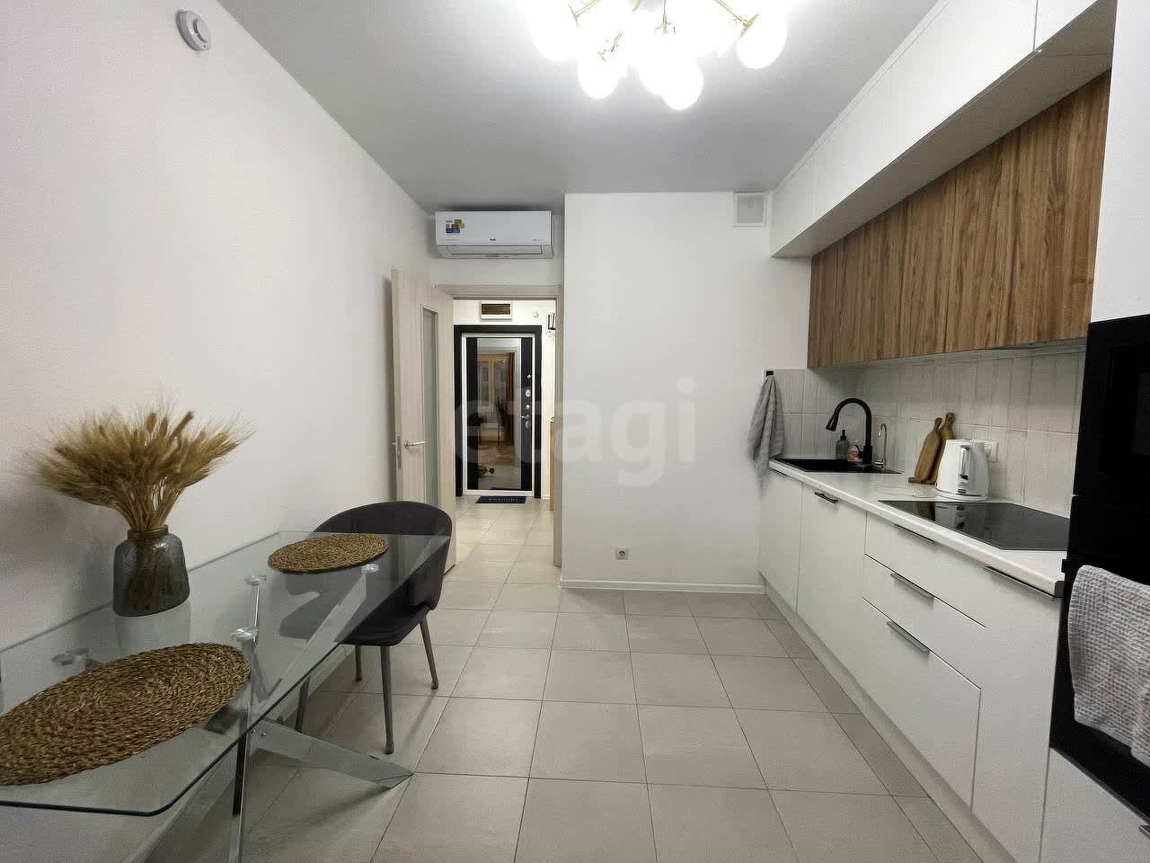 2 комн. квартира, 54.1 м², 14 этаж 