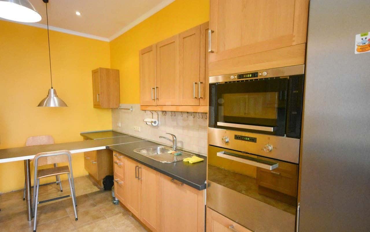 2 комн. квартира, 95 м², 2 этаж 