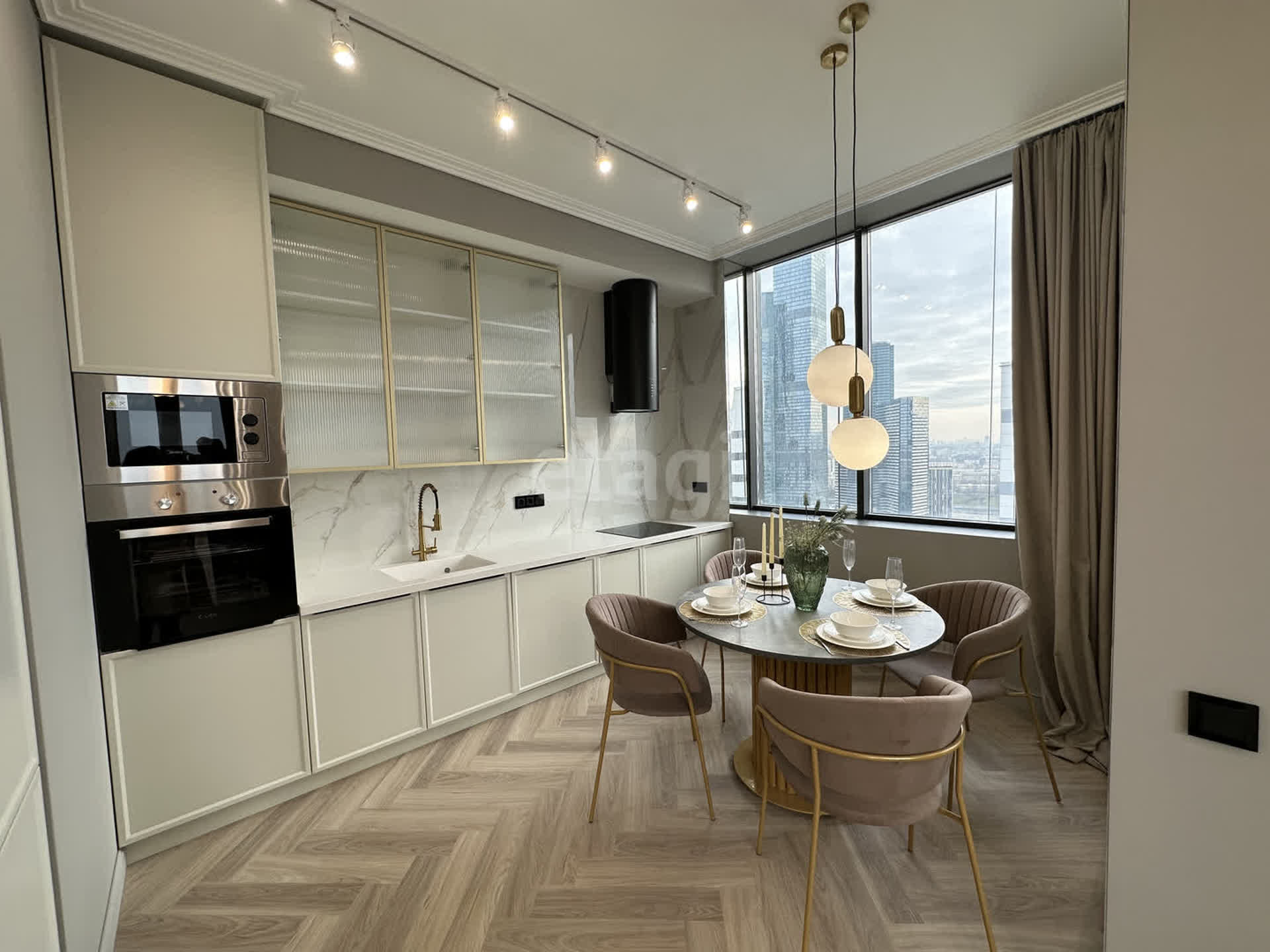 3 комн. квартира, 77 м², 4 этаж 