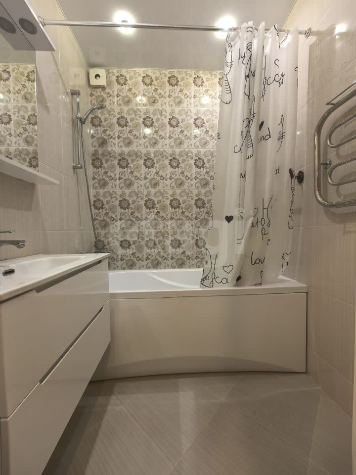 3 комн. квартира, 72.4 м², 8 этаж 