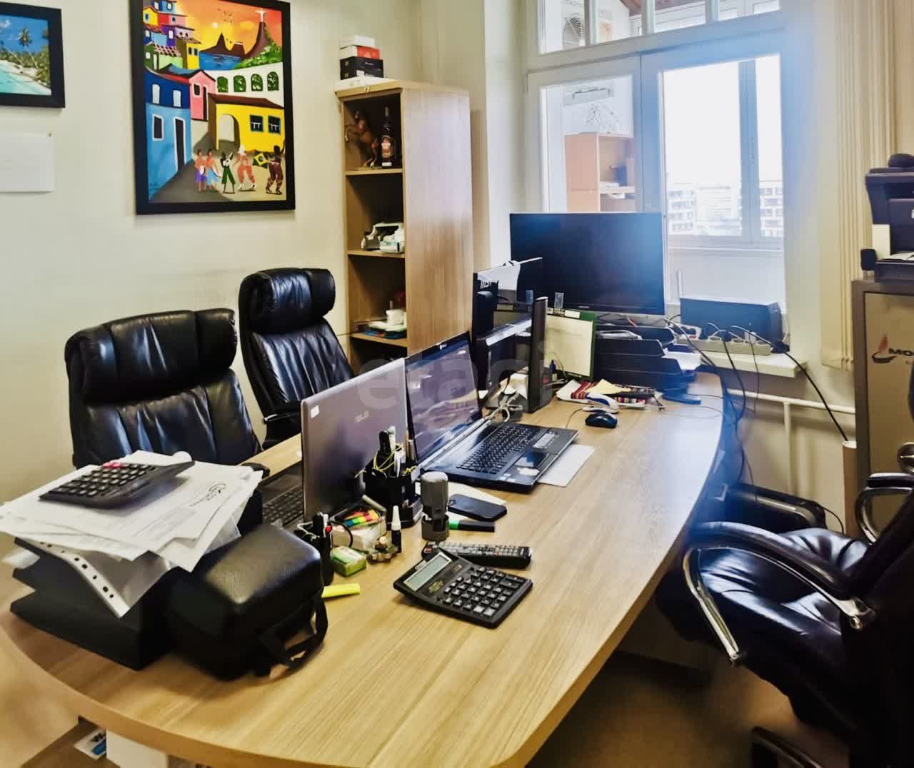 4 комн. квартира, 130 м², 16 этаж 