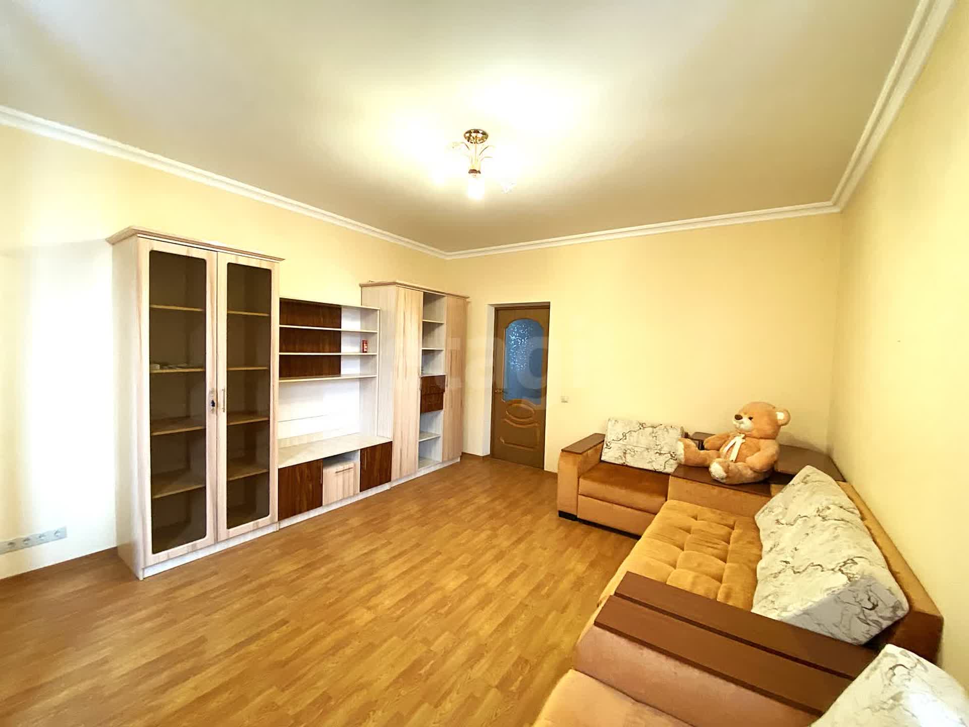 2 комн. квартира, 79.8 м², 4 этаж 