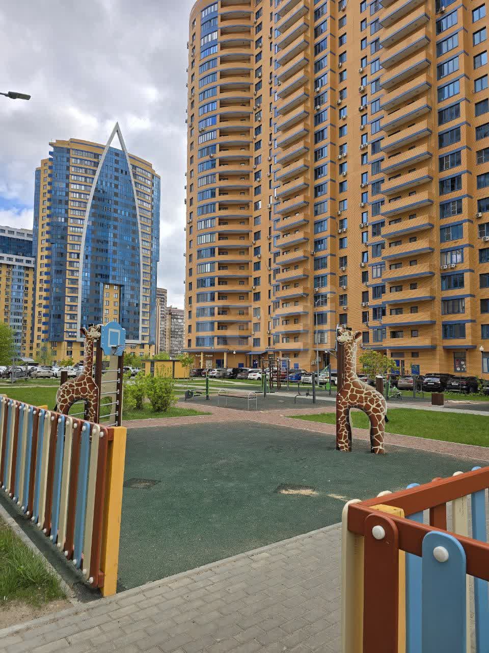 3 комн. квартира, 88.4 м², 8 этаж 