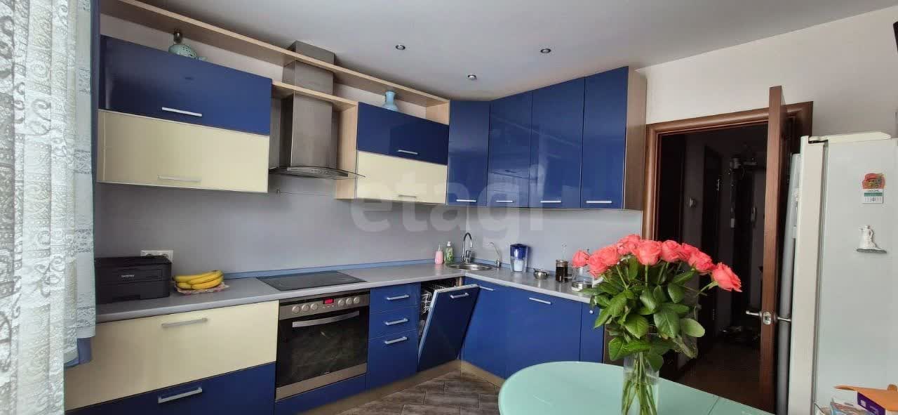 3 комн. квартира, 80.4 м², 12 этаж 