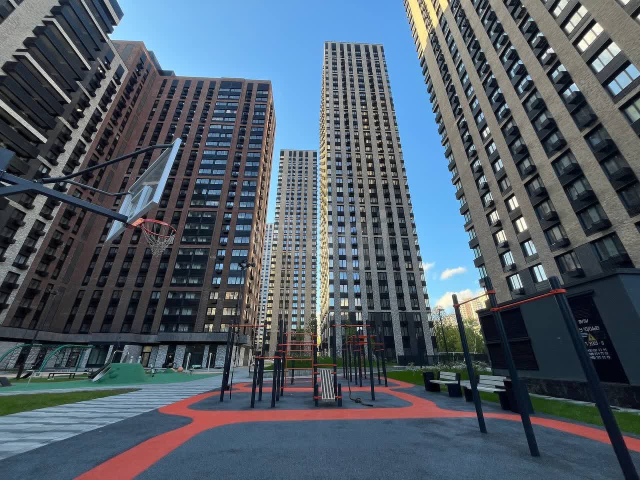 1 комн. квартира, 45.6 м², 23 этаж 