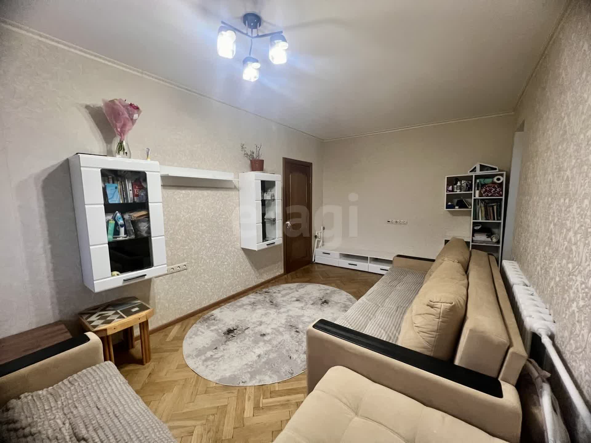 2 комн. квартира, 62 м², 2 этаж 