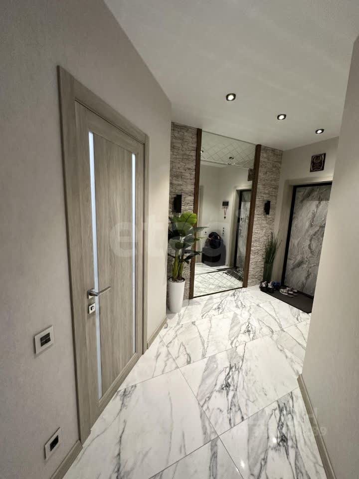 3 комн. квартира, 100 м², 14 этаж 