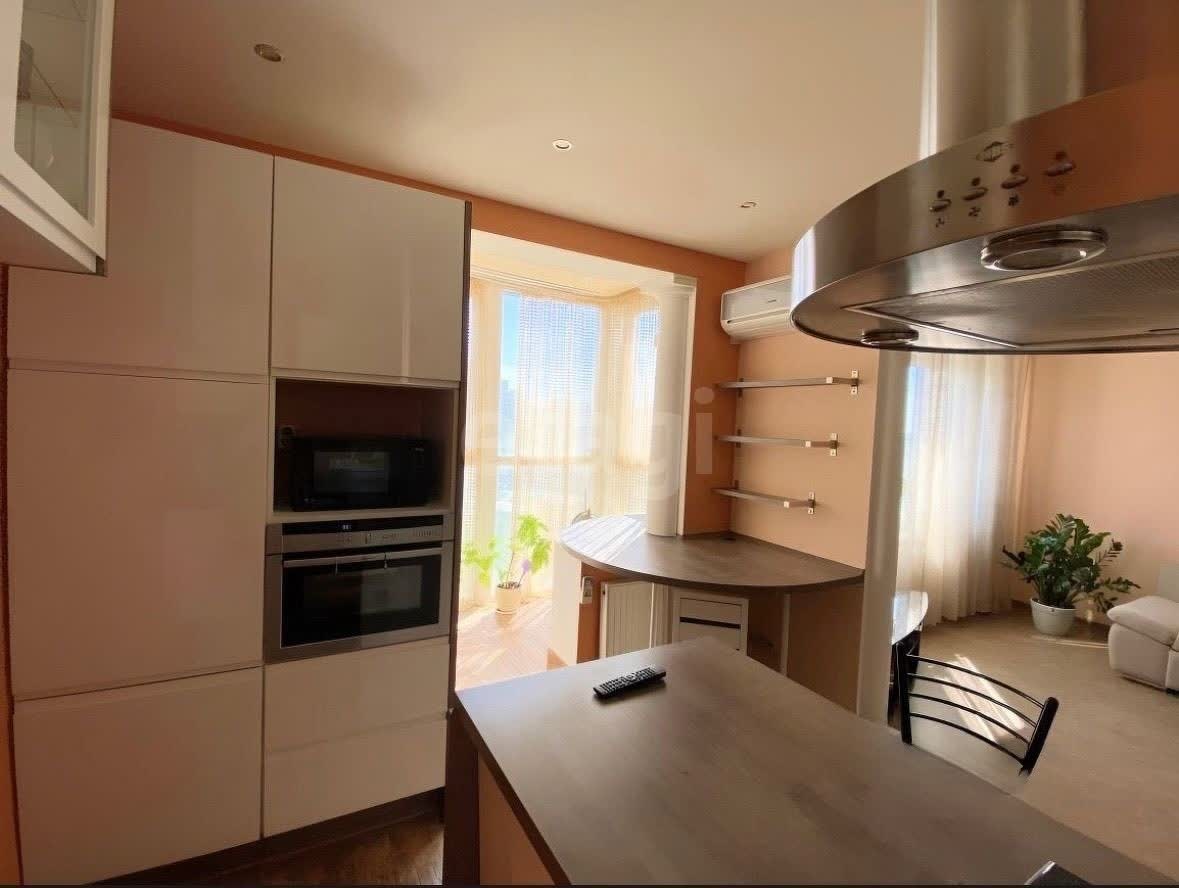2 комн. квартира, 40.3 м², 14 этаж 