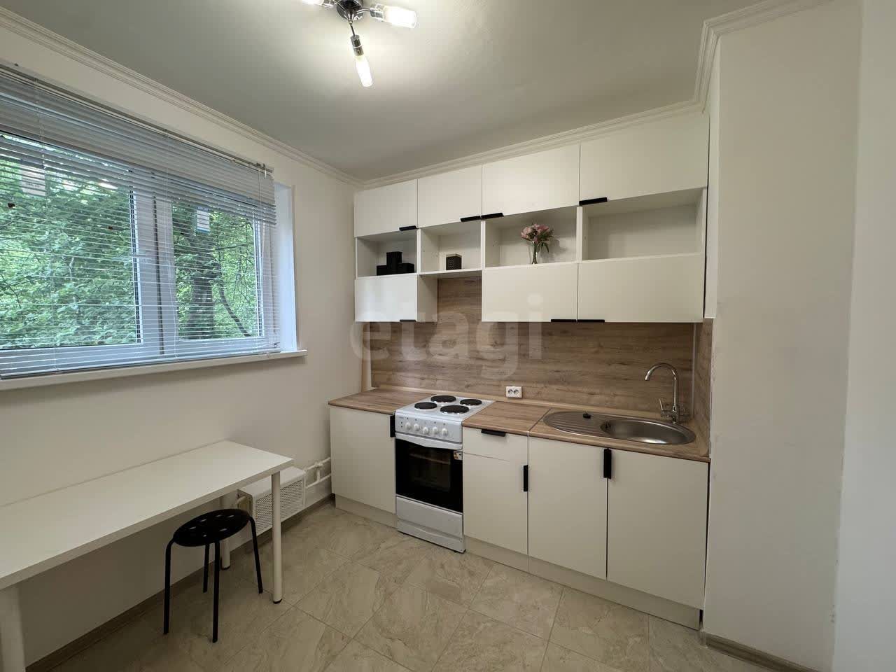 3 комн. квартира, 61 м², 1 этаж 