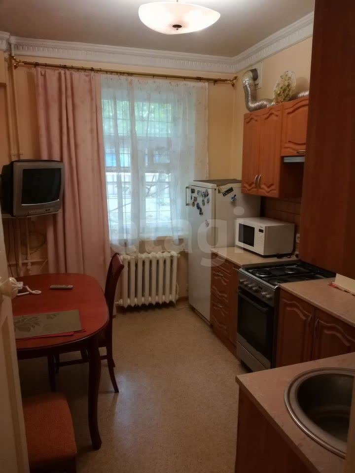 3 комн. квартира, 57 м², 1 этаж 
