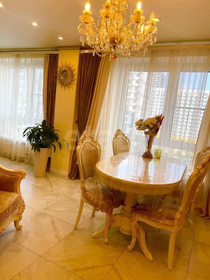 3 комн. квартира, 87 м², 7 этаж 