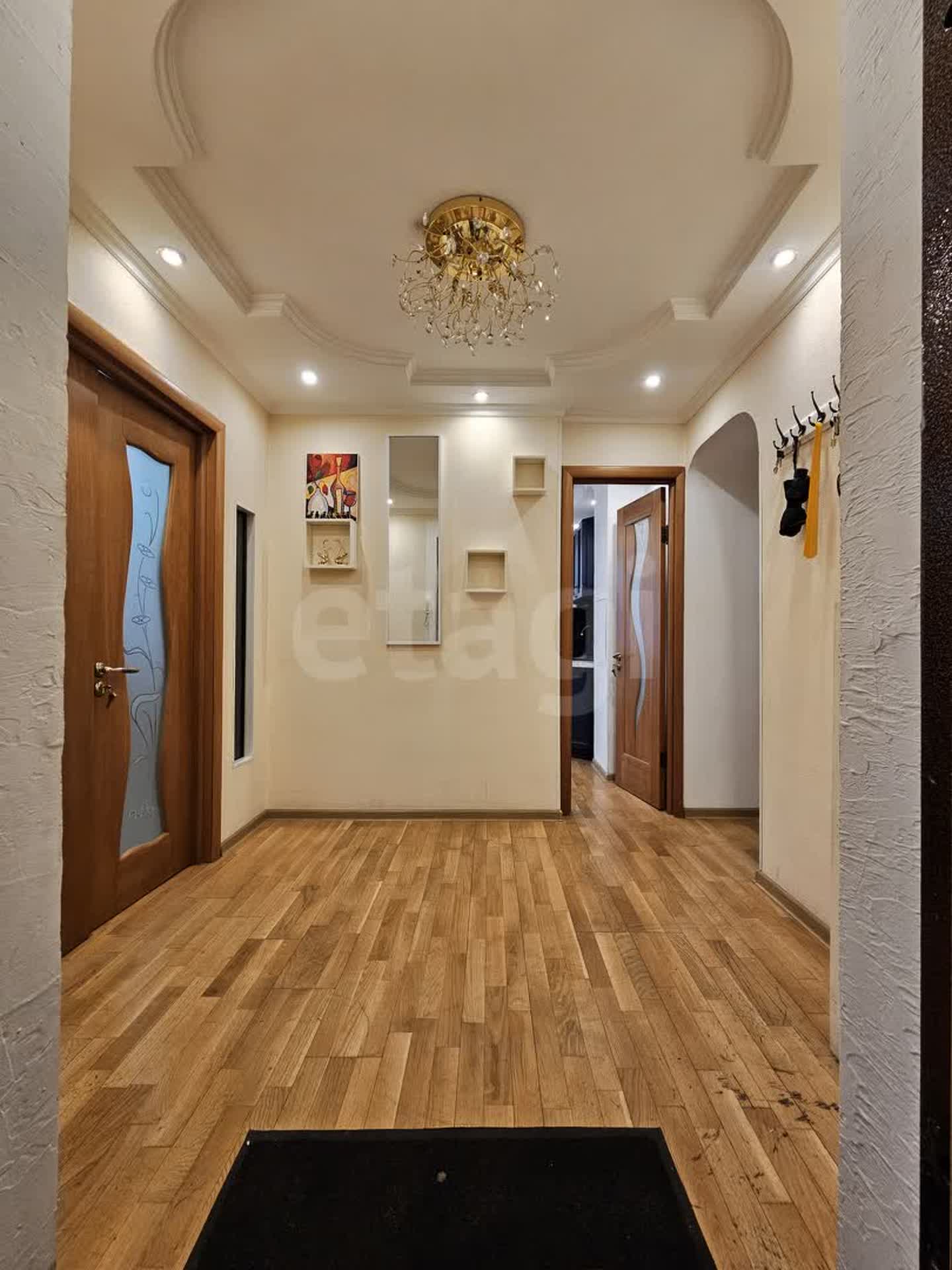 2 комн. квартира, 70 м², 3 этаж 