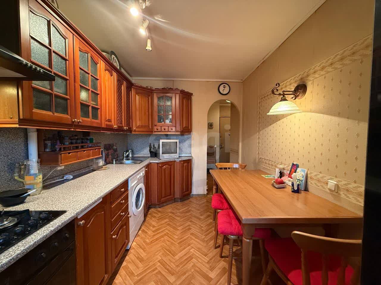 2 комн. квартира, 47.6 м², 2 этаж 
