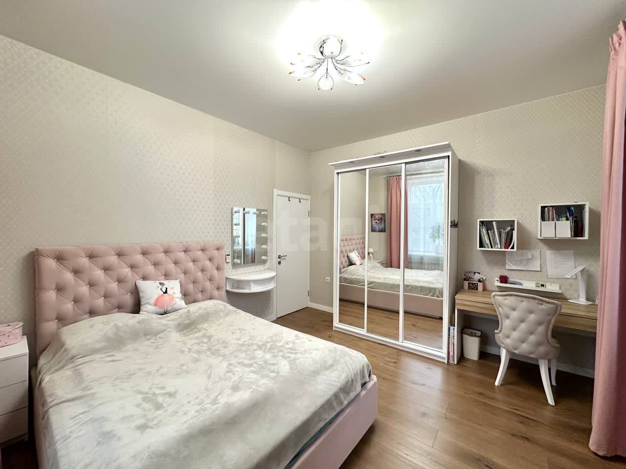3 комн. квартира, 74 м², 2 этаж 