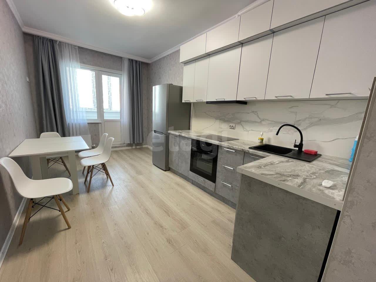 2 комн. квартира, 71 м², 14 этаж 