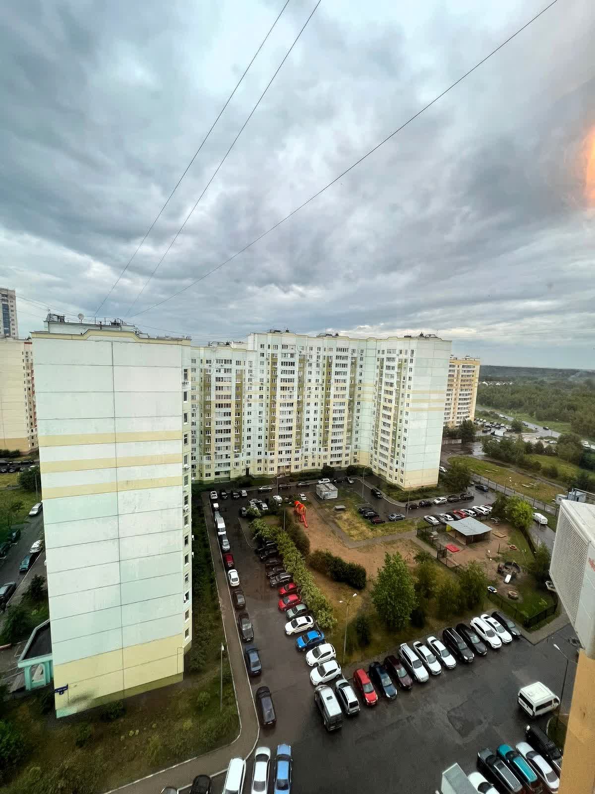 3 комн. квартира, 72.4 м², 24 этаж 