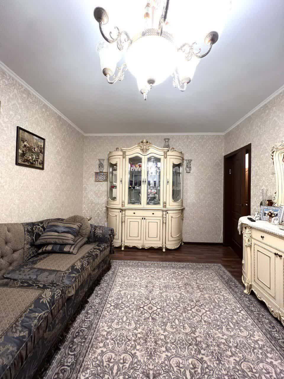 2 комн. квартира, 57.3 м², 11 этаж 