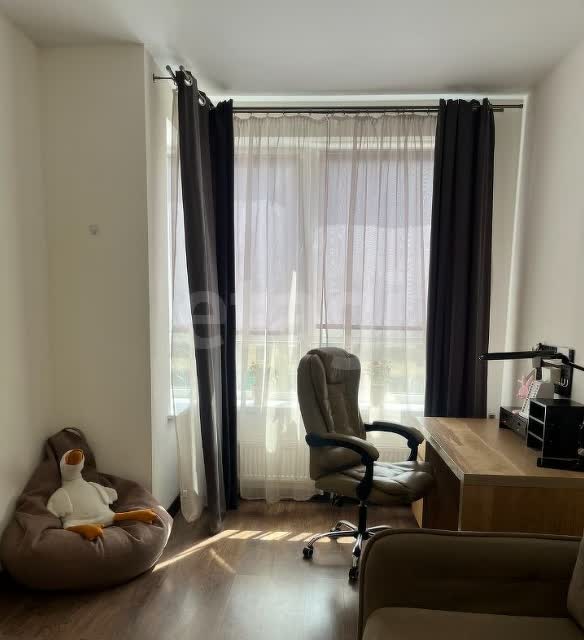 2 комн. квартира, 57.7 м², 16 этаж 