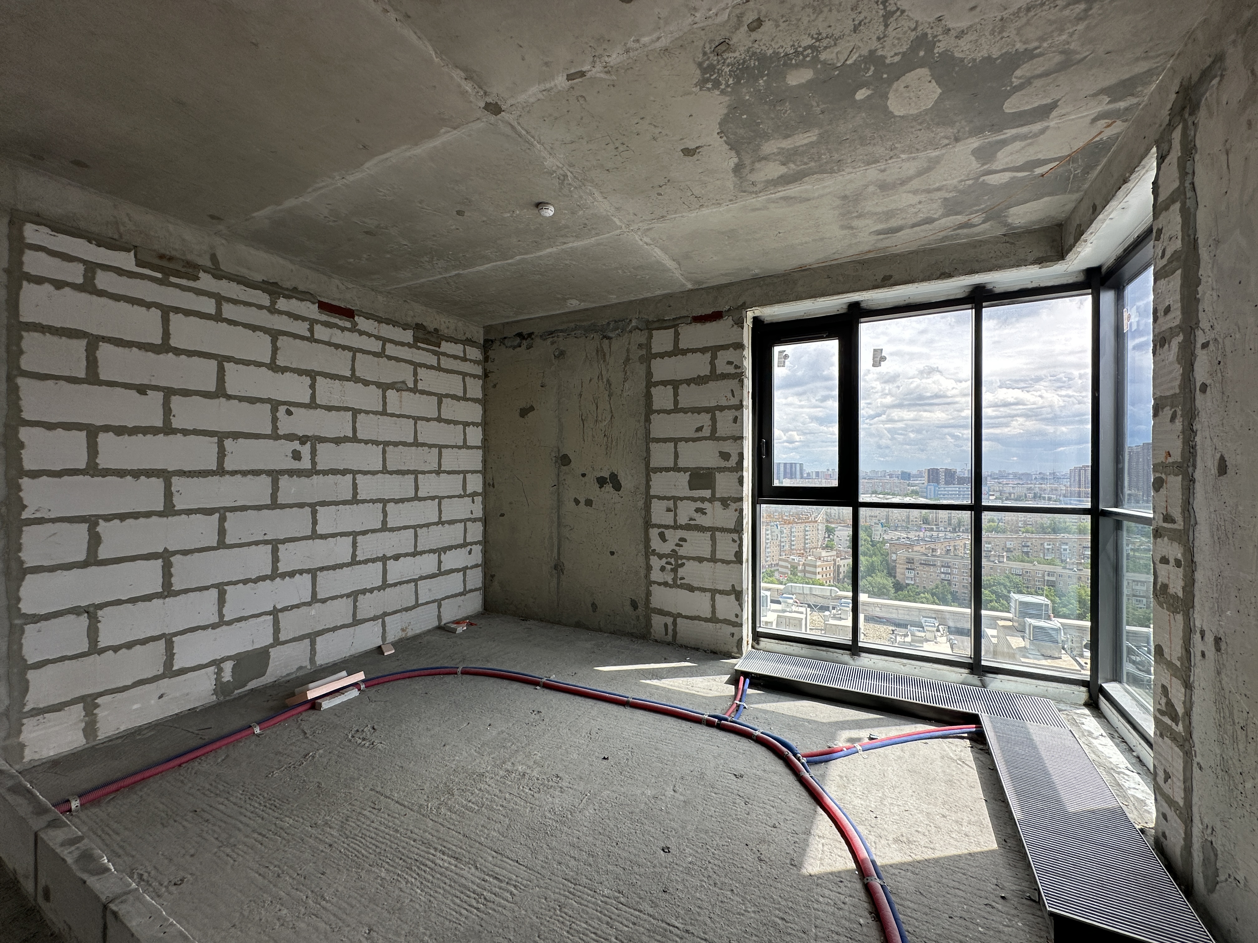 3 комн. квартира, 91.3 м², 24 этаж  (из 26)