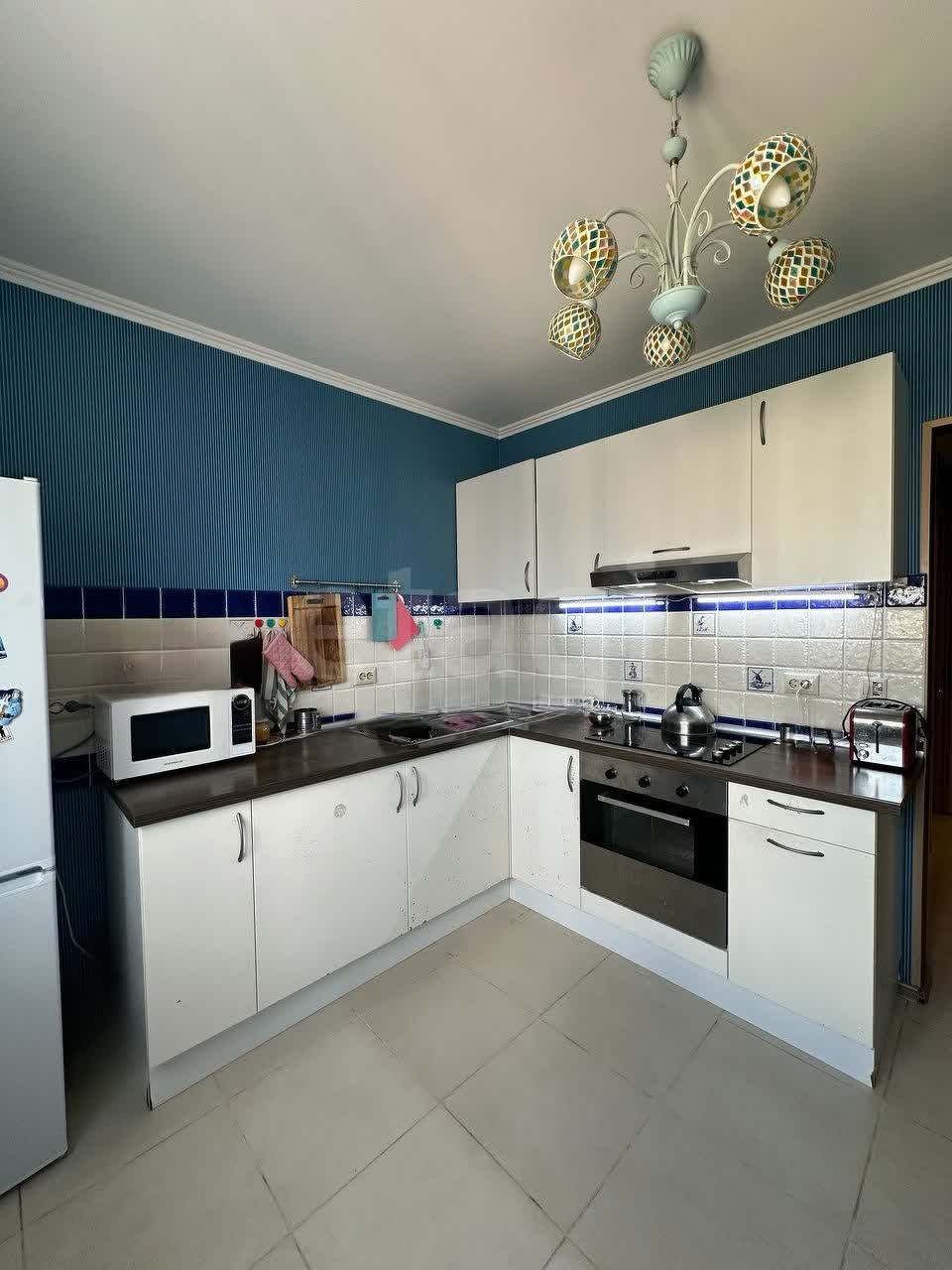2 комн. квартира, 61.3 м², 13 этаж 