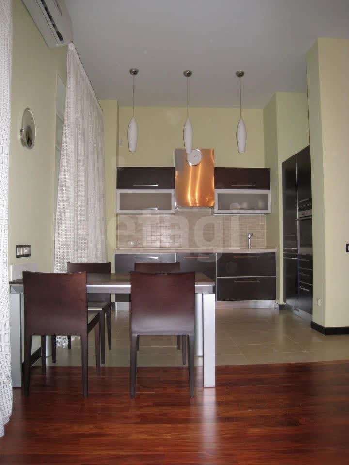 2 комн. квартира, 69.5 м², 4 этаж 