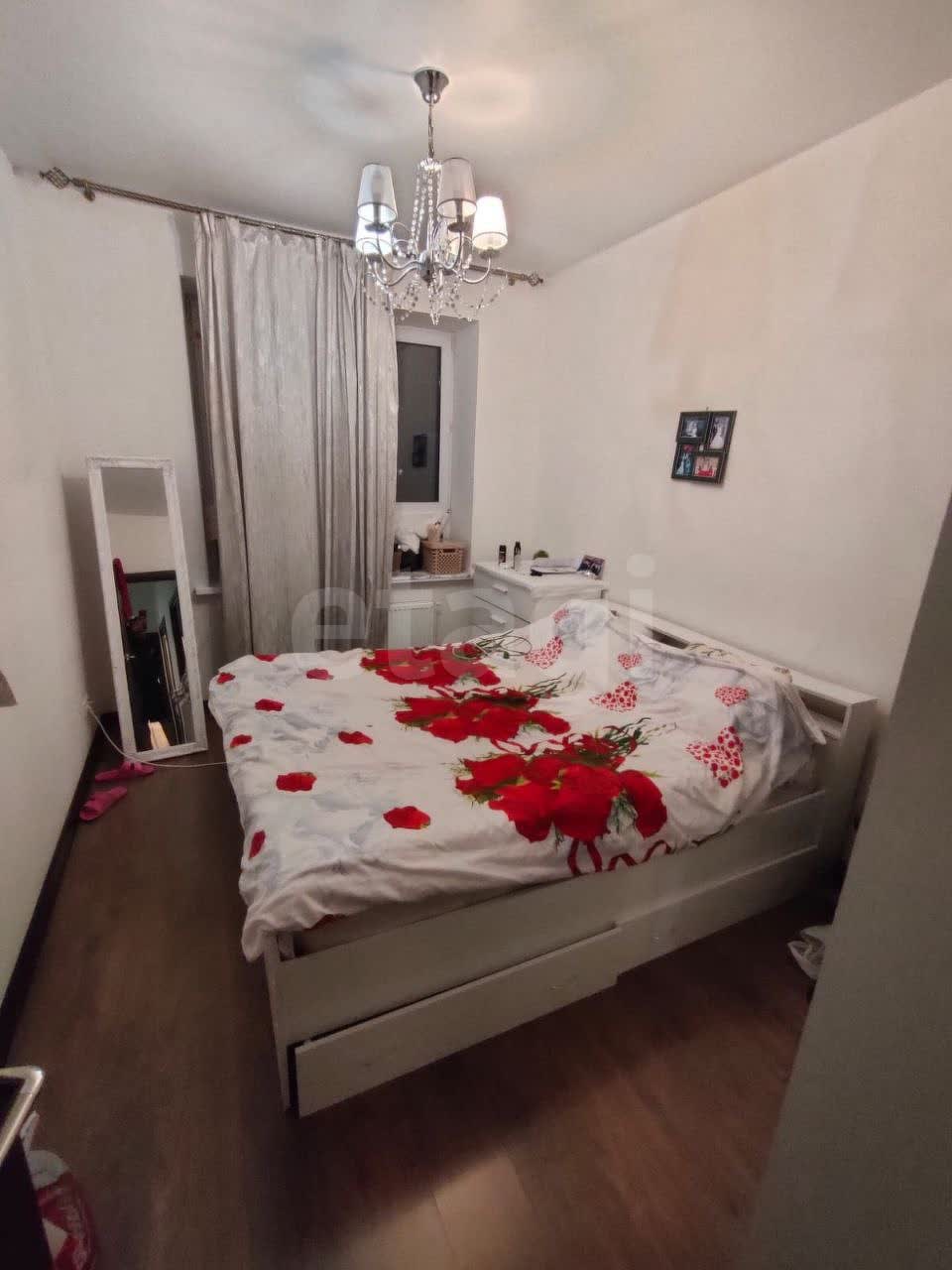 3 комн. квартира, 76.4 м², 16 этаж 