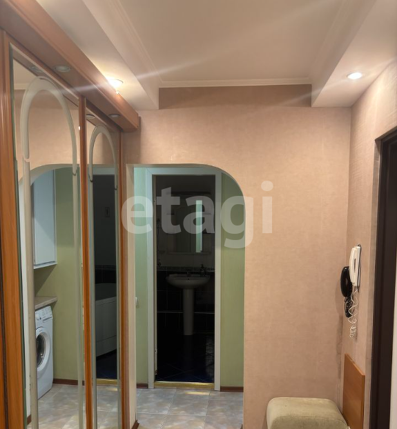 2 комн. квартира, 53.2 м², 2 этаж 