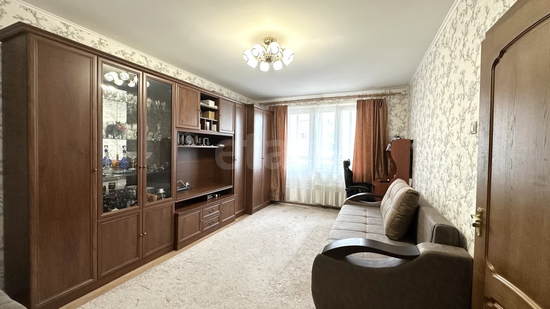 1 комн. квартира, 37.9 м², 15 этаж 