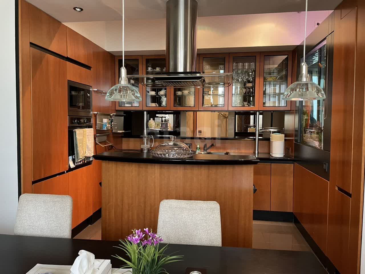 3 комн. квартира, 143 м², 16 этаж 