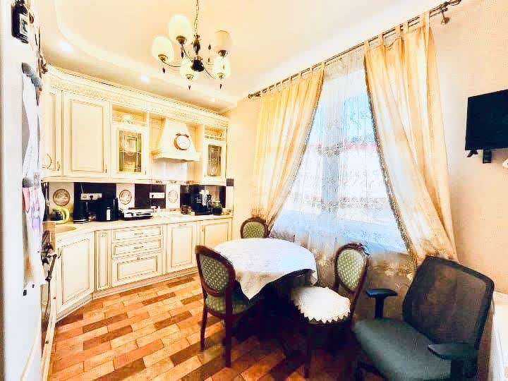 2 комн. квартира, 78 м², 2 этаж 