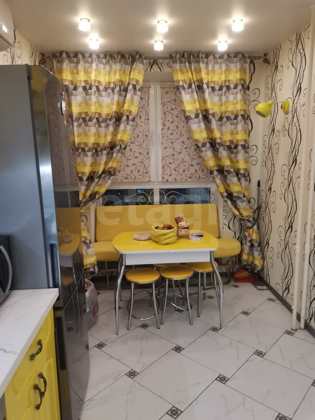 2 комн. квартира, 50.3 м², 24 этаж 