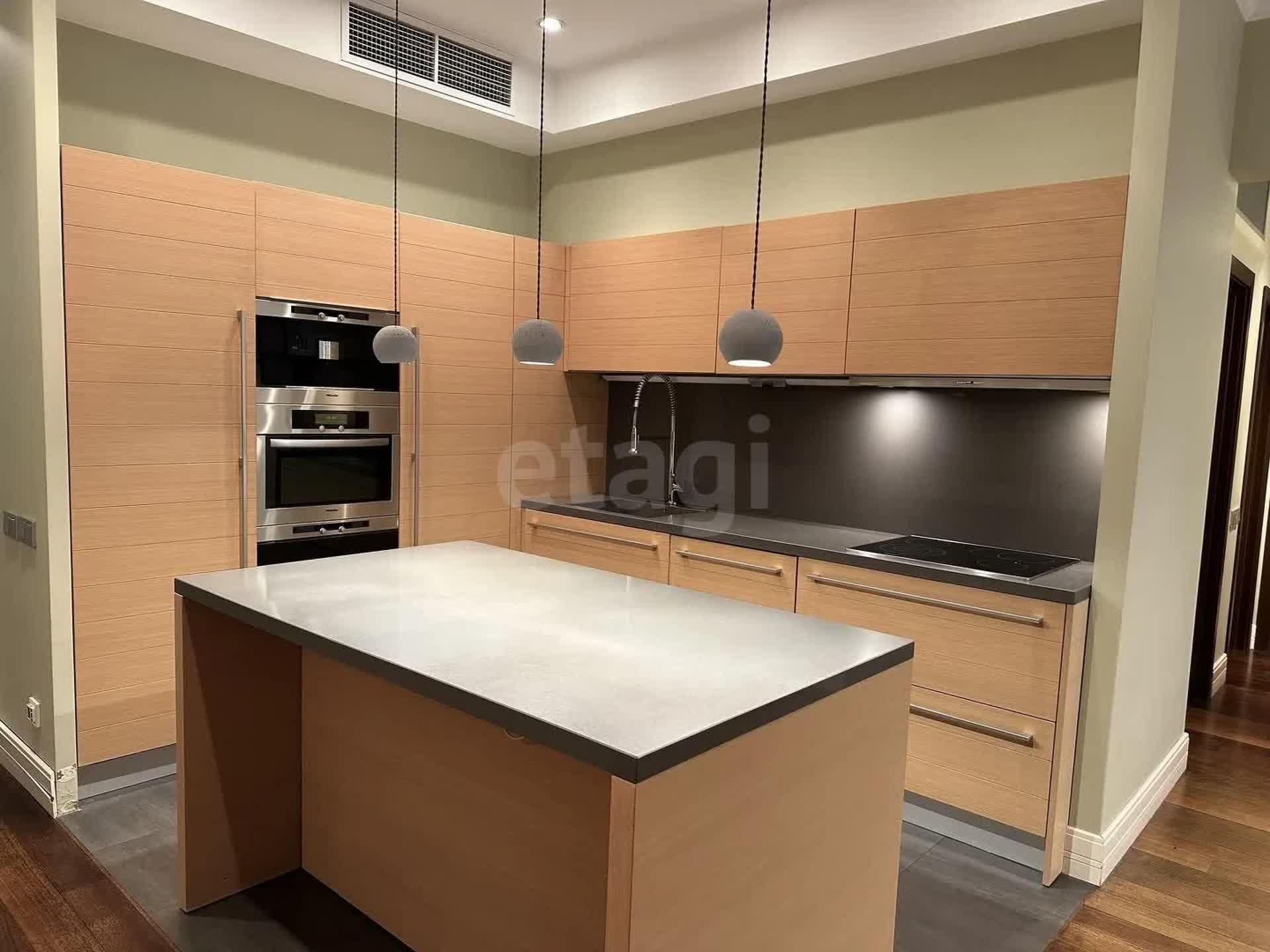 3 комн. квартира, 119 м², 11 этаж 