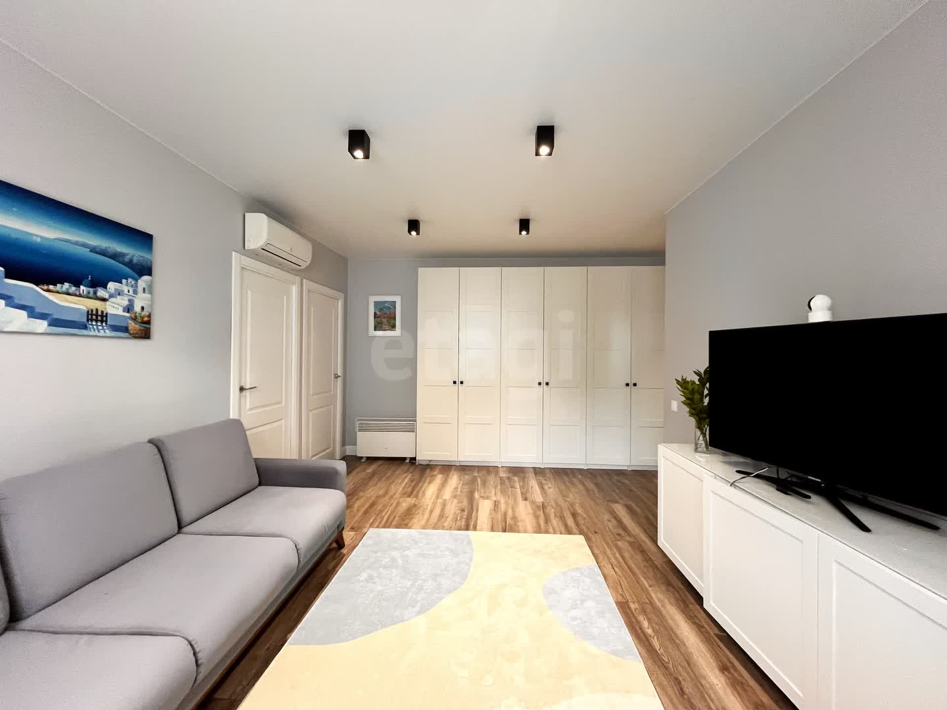 3 комн. квартира, 77 м², 2 этаж 