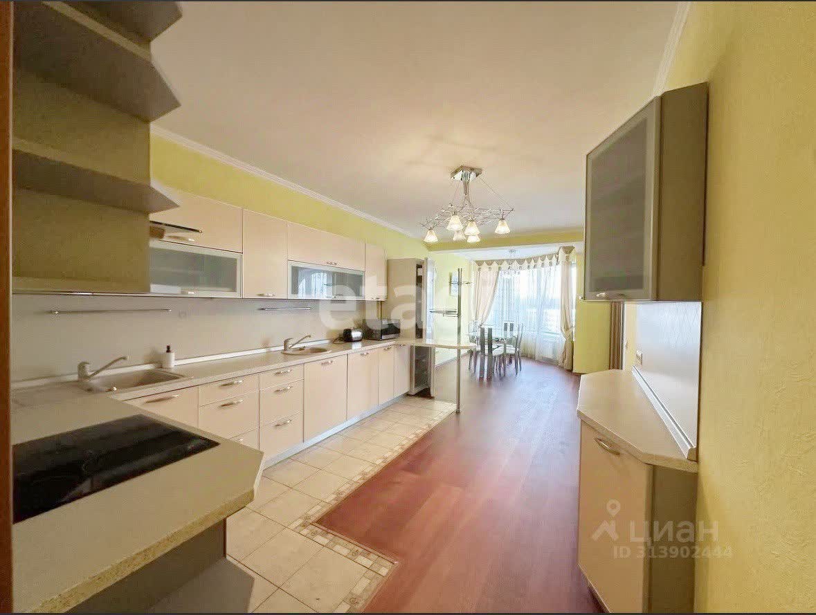 4 комн. квартира, 145.2 м², 6 этаж 