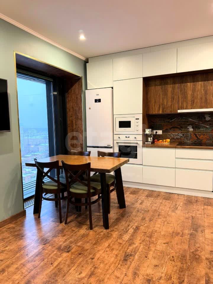 3 комн. квартира, 67.2 м², 21 этаж 