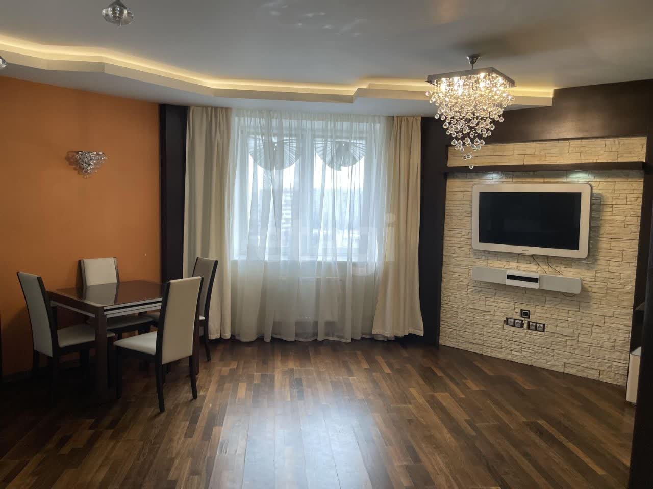 3 комн. квартира, 76.4 м², 13 этаж 