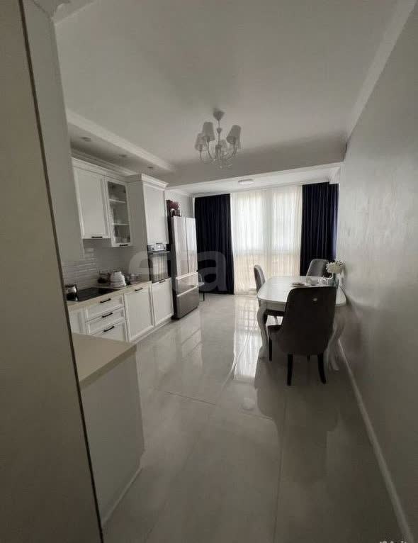 3 комн. квартира, 103 м², 2 этаж 