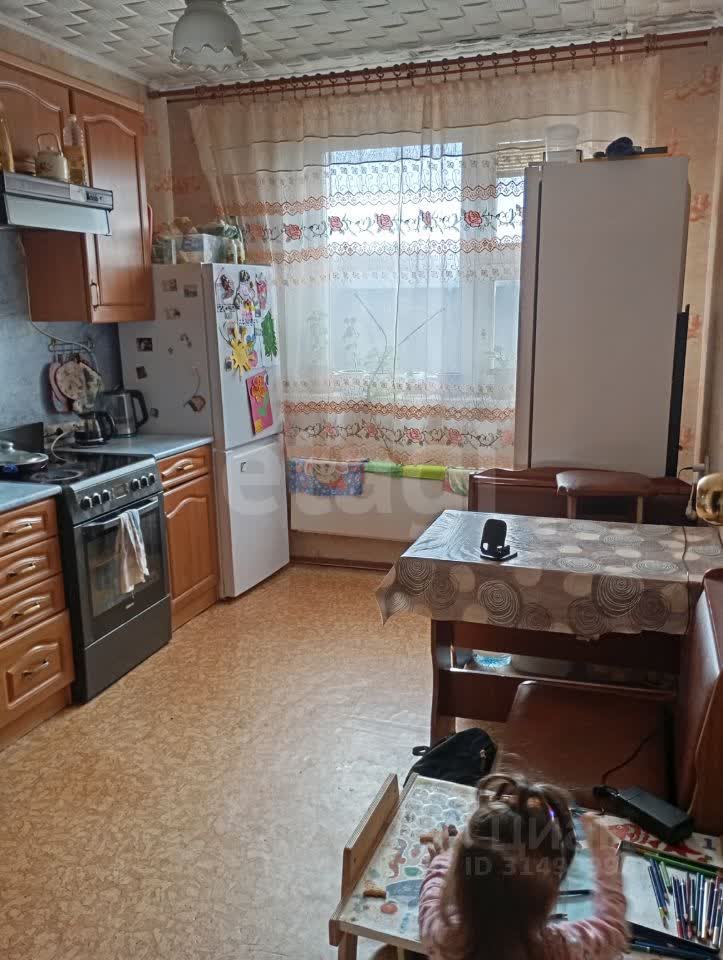 4 комн. квартира, 98.8 м², 1 этаж 