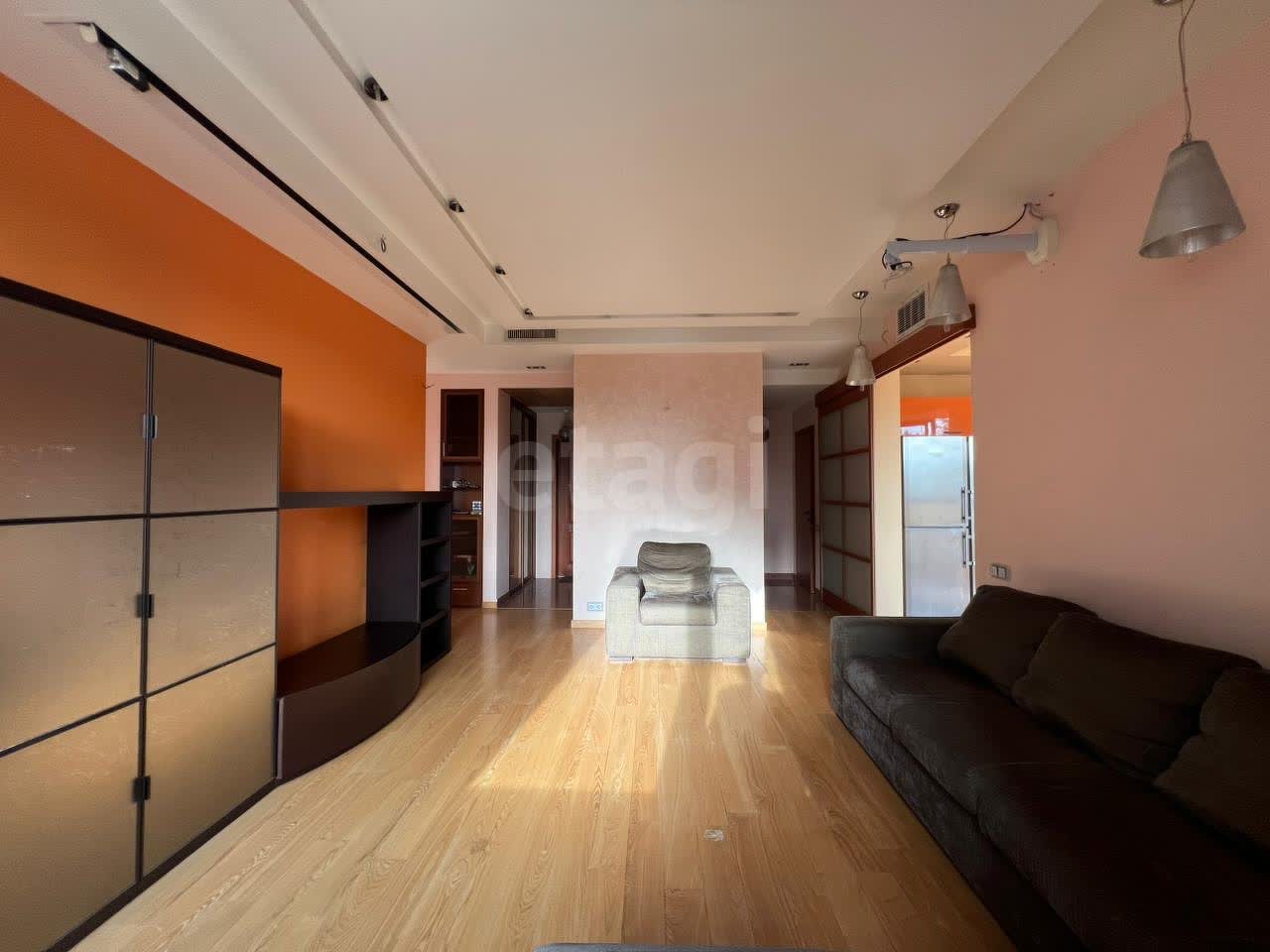 3 комн. квартира, 96 м², 3 этаж 