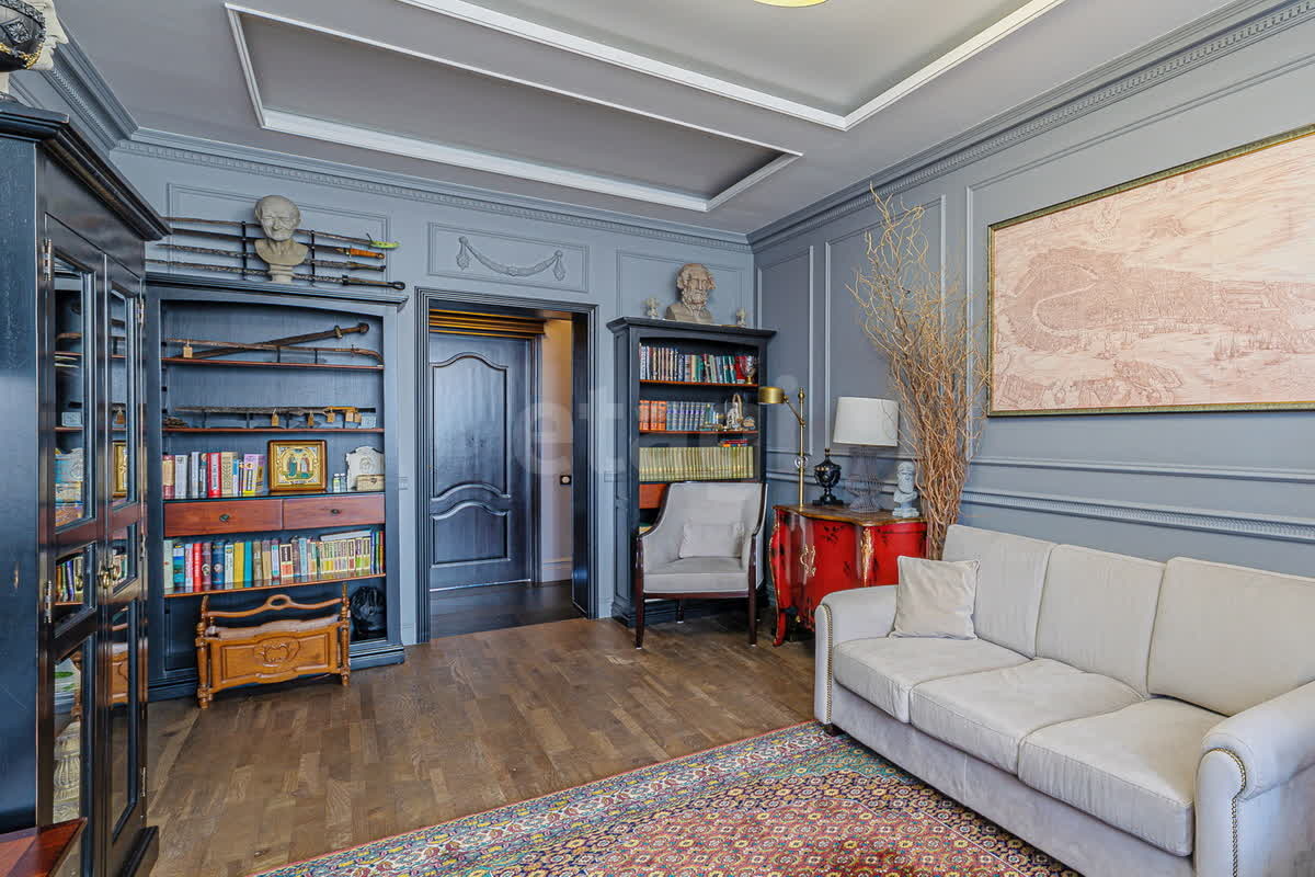 3 комн. квартира, 122.5 м², 8 этаж 